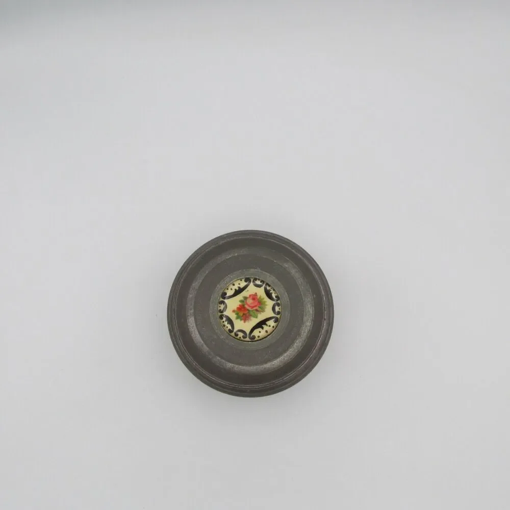 N/A aluminum round